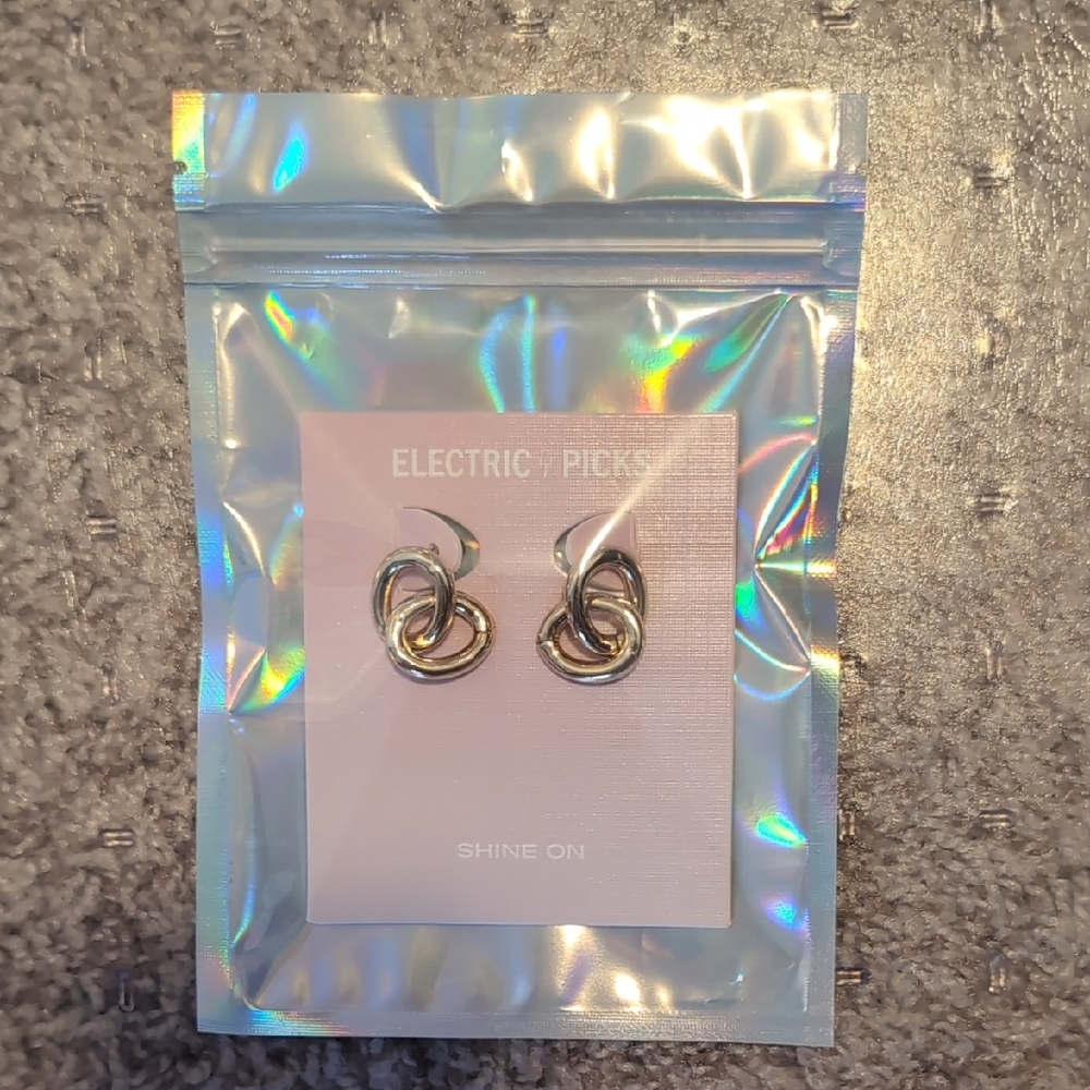 Electric Picks Gold Knot Earrings